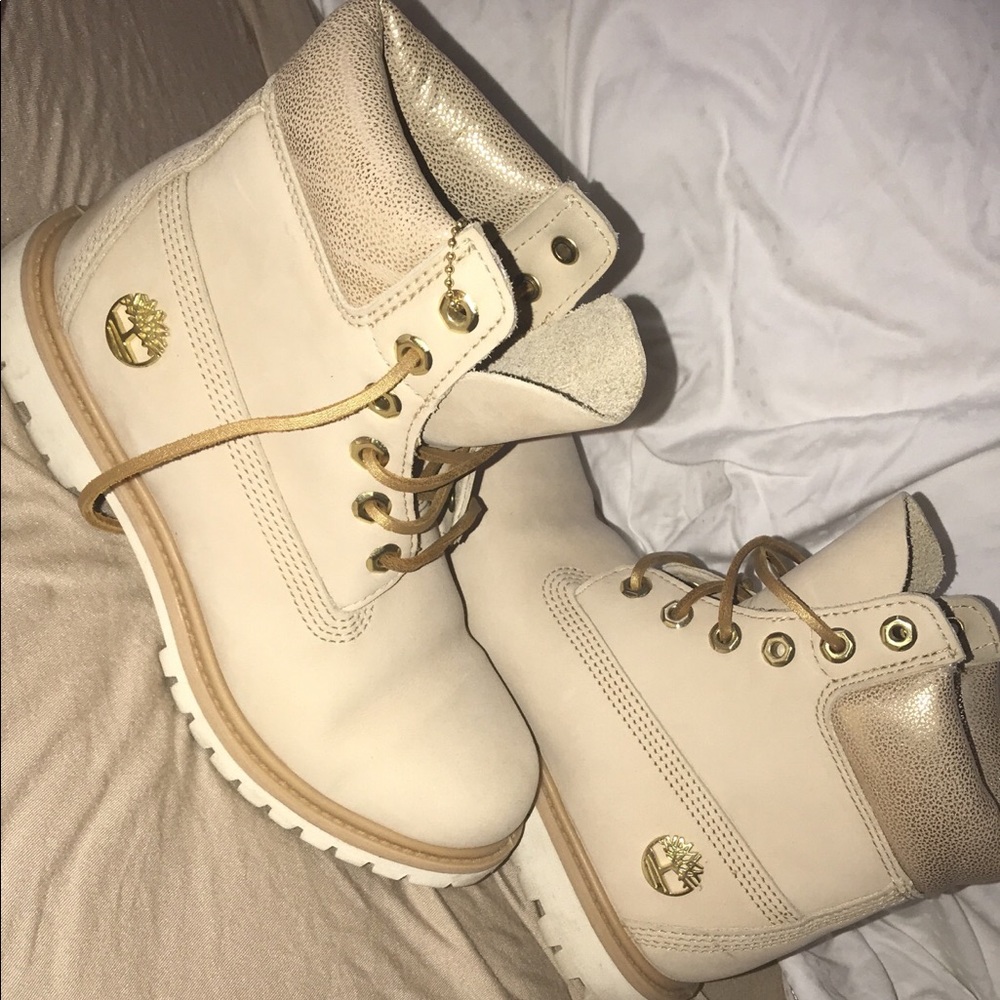 Gold timberlands